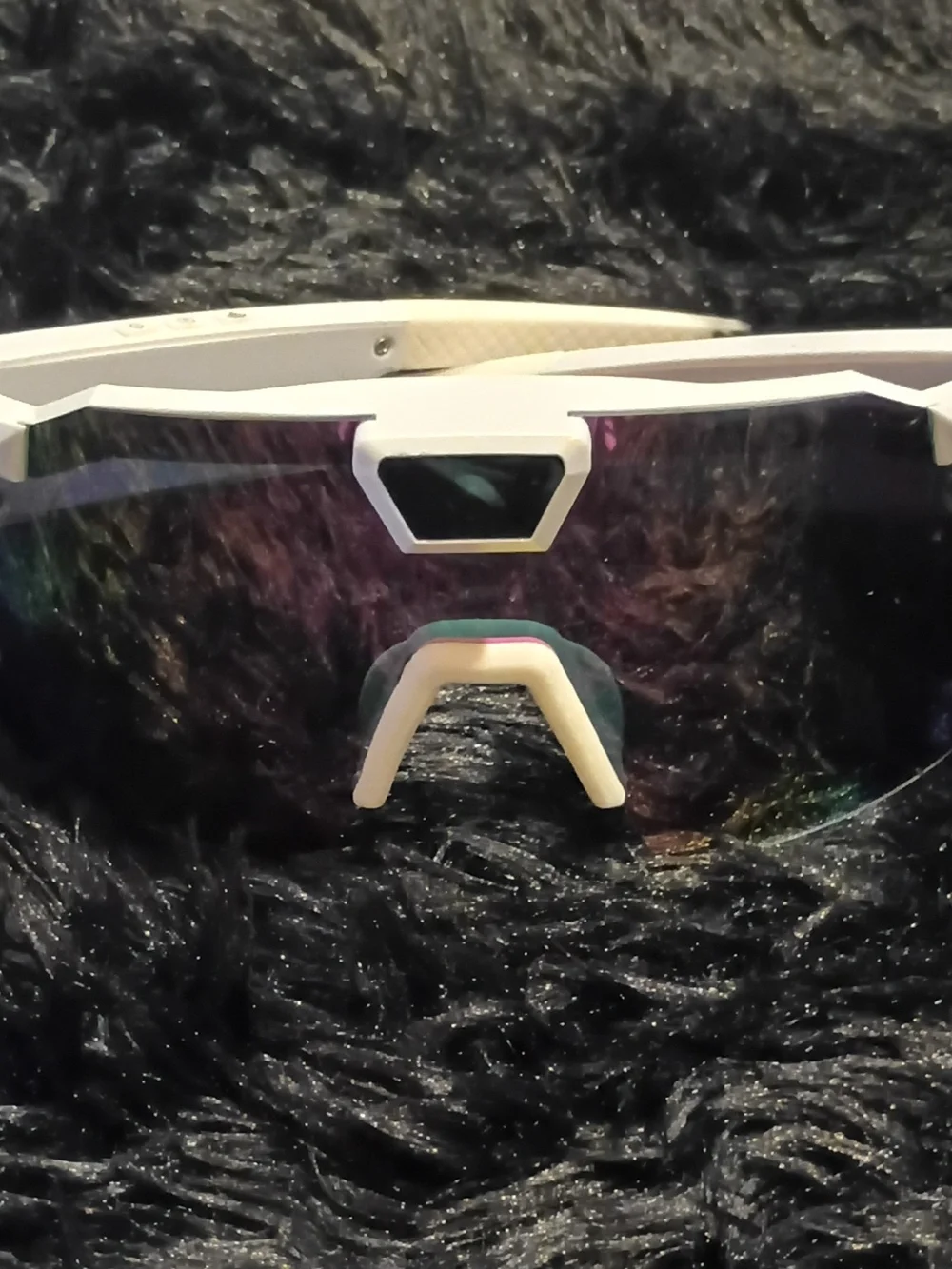 QS2 White-Frame HD Sports Smart Glasses with Multicolor Mirrored Lens